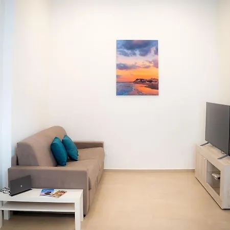 Tra Mare E Vicoli Del Centro