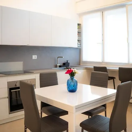 Apartment Tra Mare E Vicoli Del Centro Pesaro